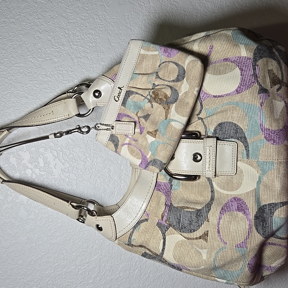 COACH Soho Lynn Signature Optic C Bag with wristlet - Picture 1 of 4